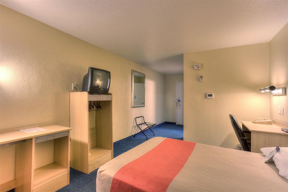 Motel 6-Portland, Or - Tigard West Buitenkant foto
