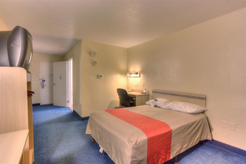 Motel 6-Portland, Or - Tigard West Buitenkant foto